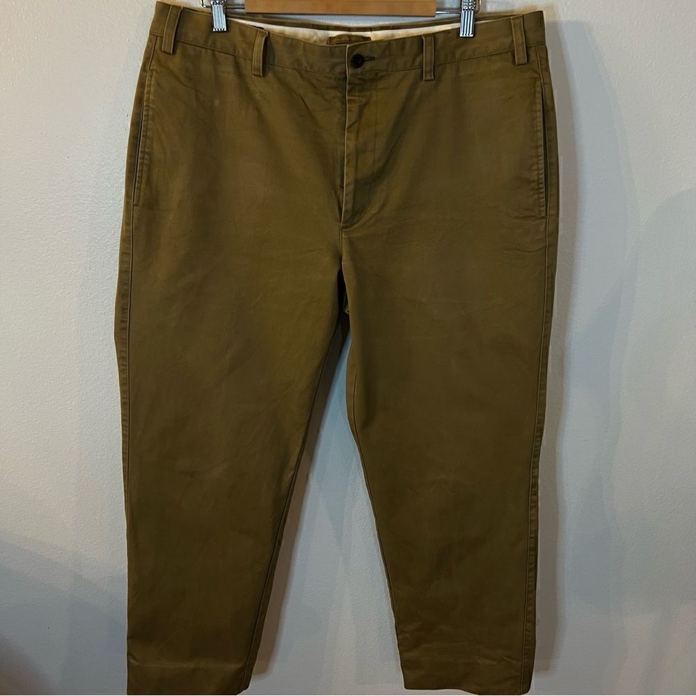 Orvis Men's Size 38x31 Khaki Pants Straight Flat Front Tan Heavy Cotton Chino